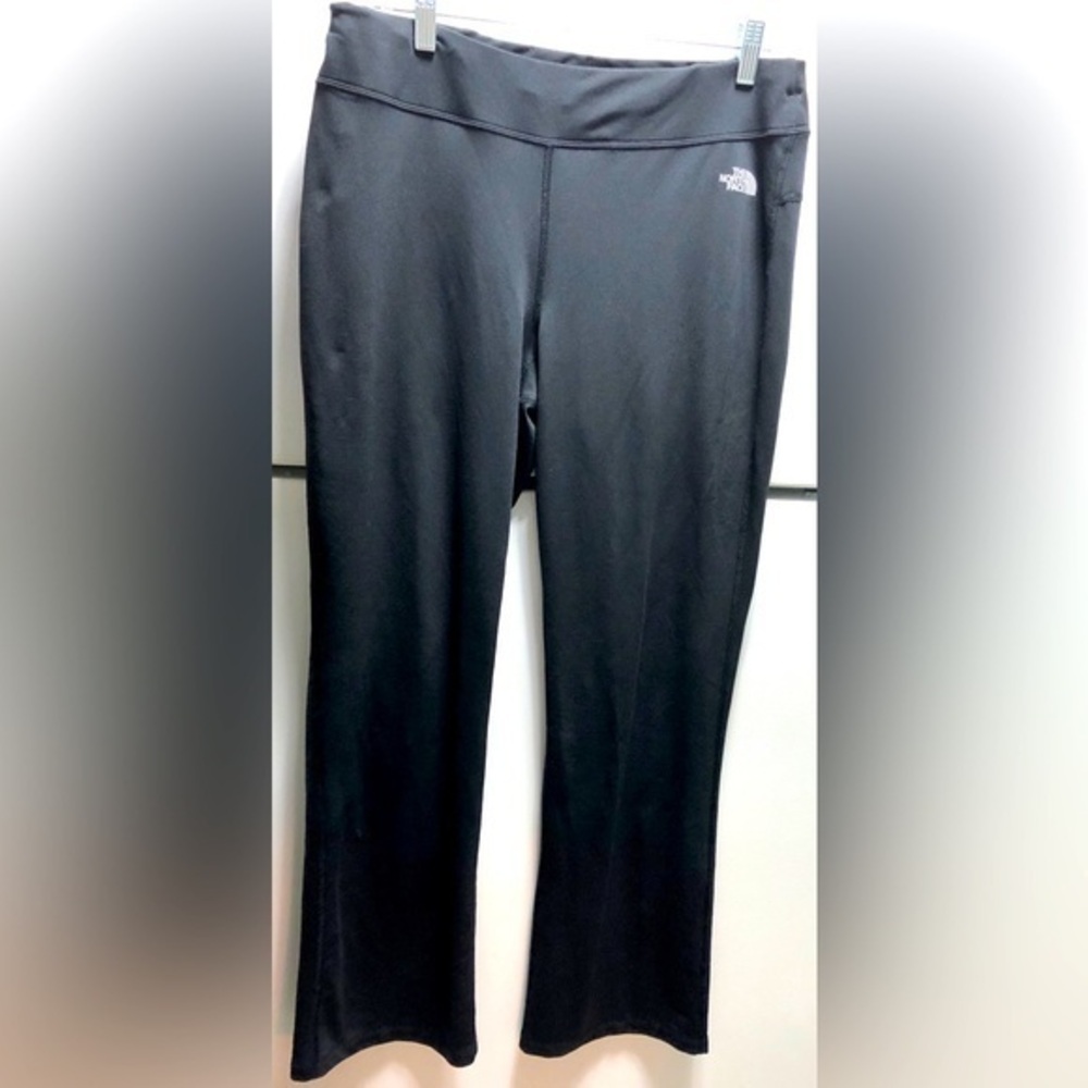 🪺North Face Black Flight Series Vapor Wick pants